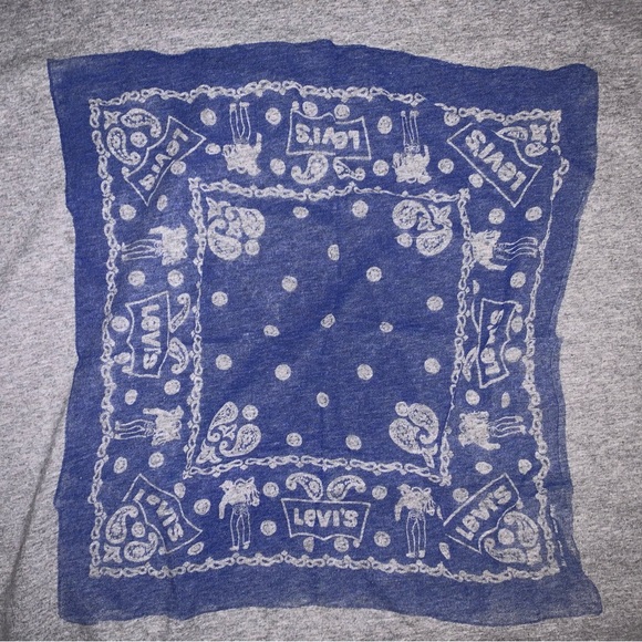 Levi’s Bandana Tee - Picture 2 of 3